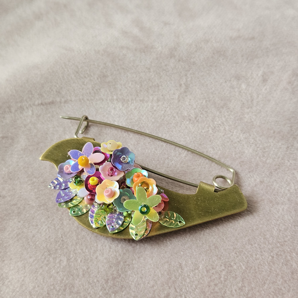 Prendedor Pajarito en Flor