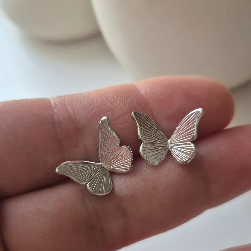 Aros Mariposas en vuelo pequeñas 