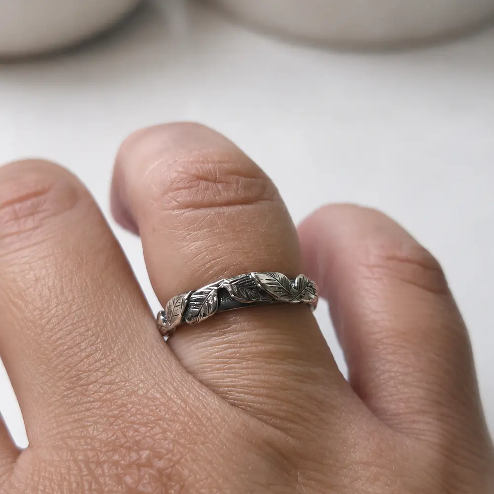 Anillo Hojas