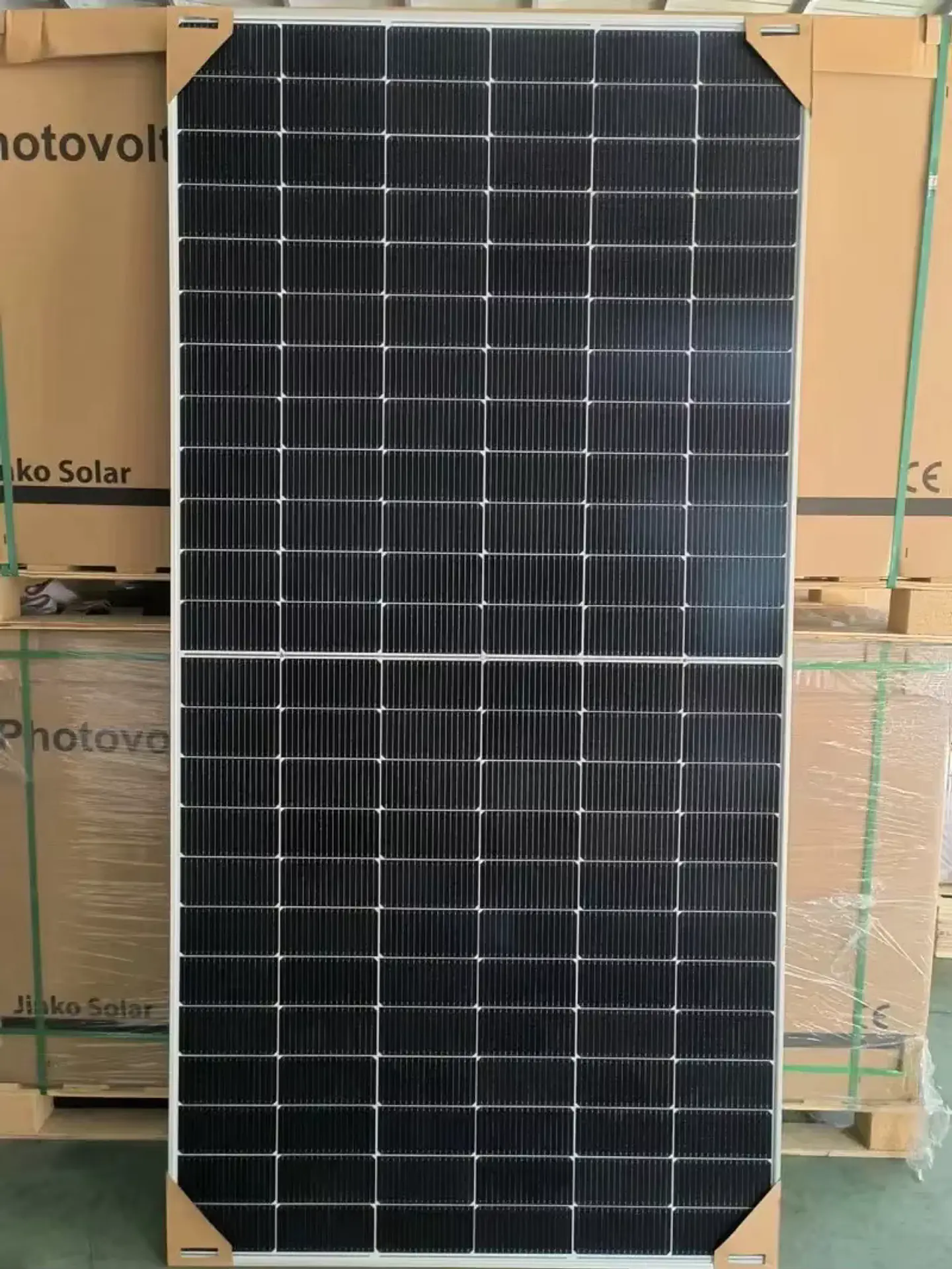 Panel solar Jinko Solar 585Wp Bifacial Monocristalino 1