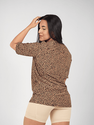 Camiseta Oversize Nylon