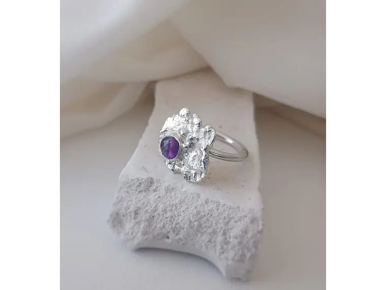 Anillo reticulado con Amatista  1