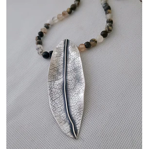 Collar Líneas de Vida