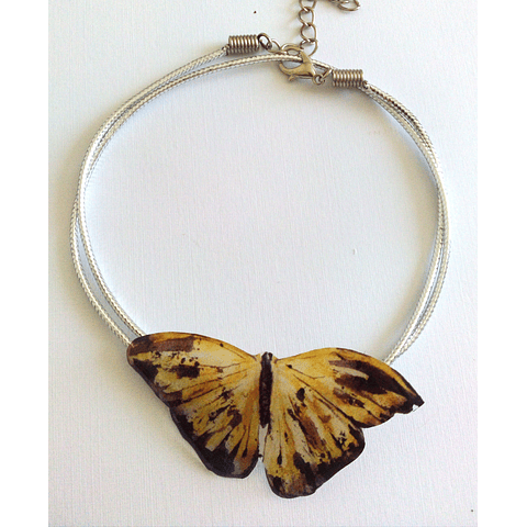 collar mariposa resina