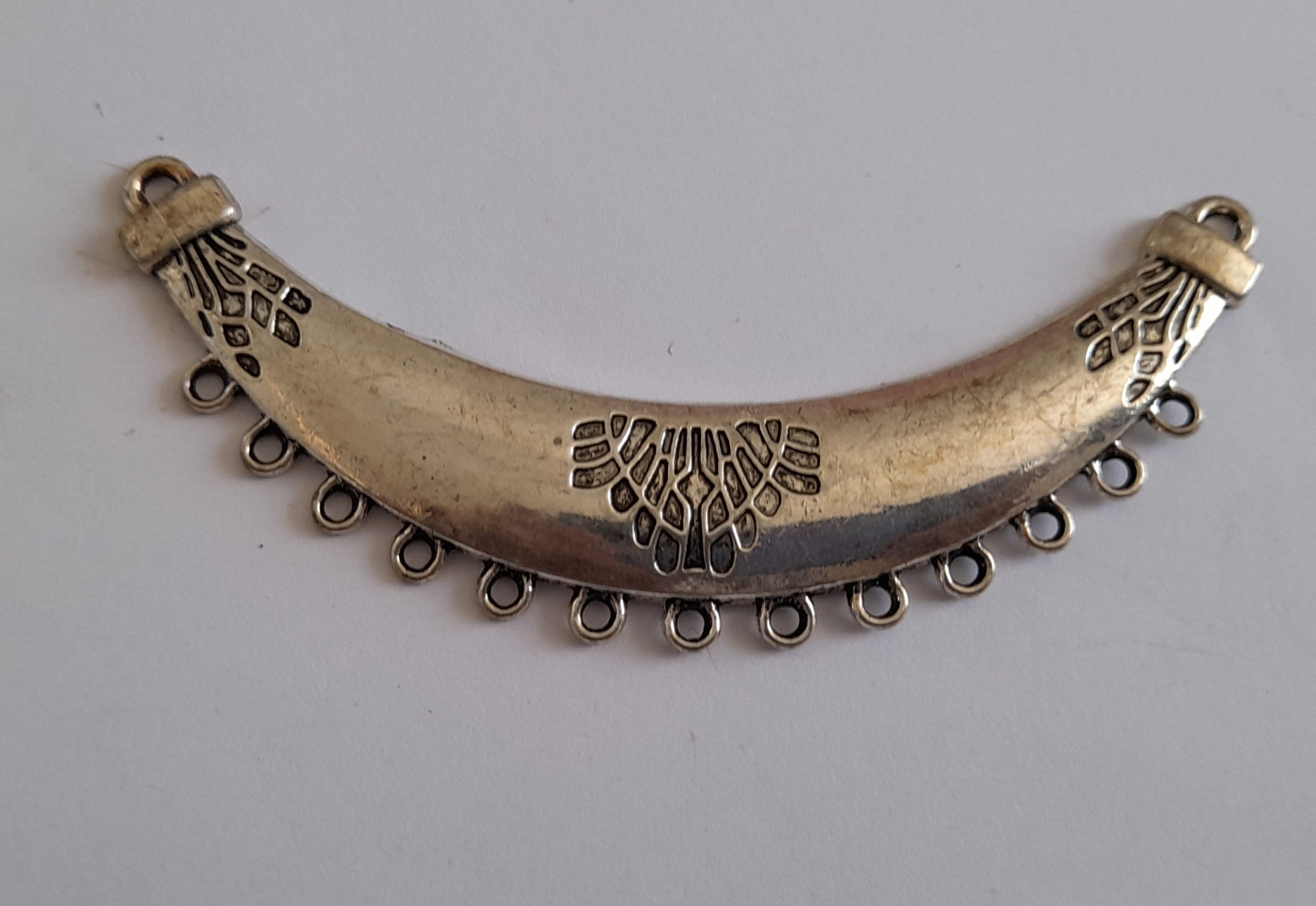 Base collar plateado