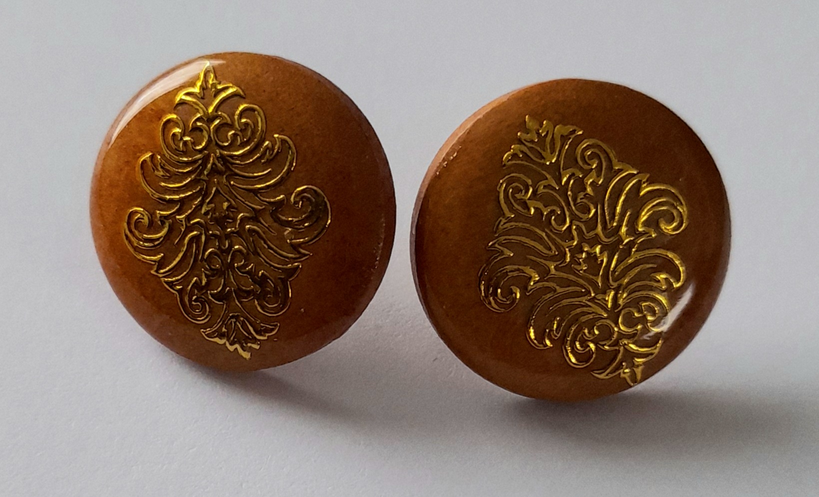 Aros madera resina