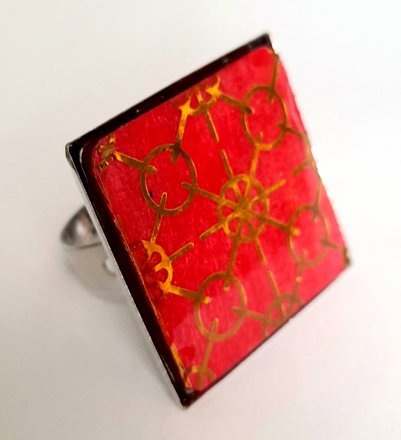 Anillo diseño dorado