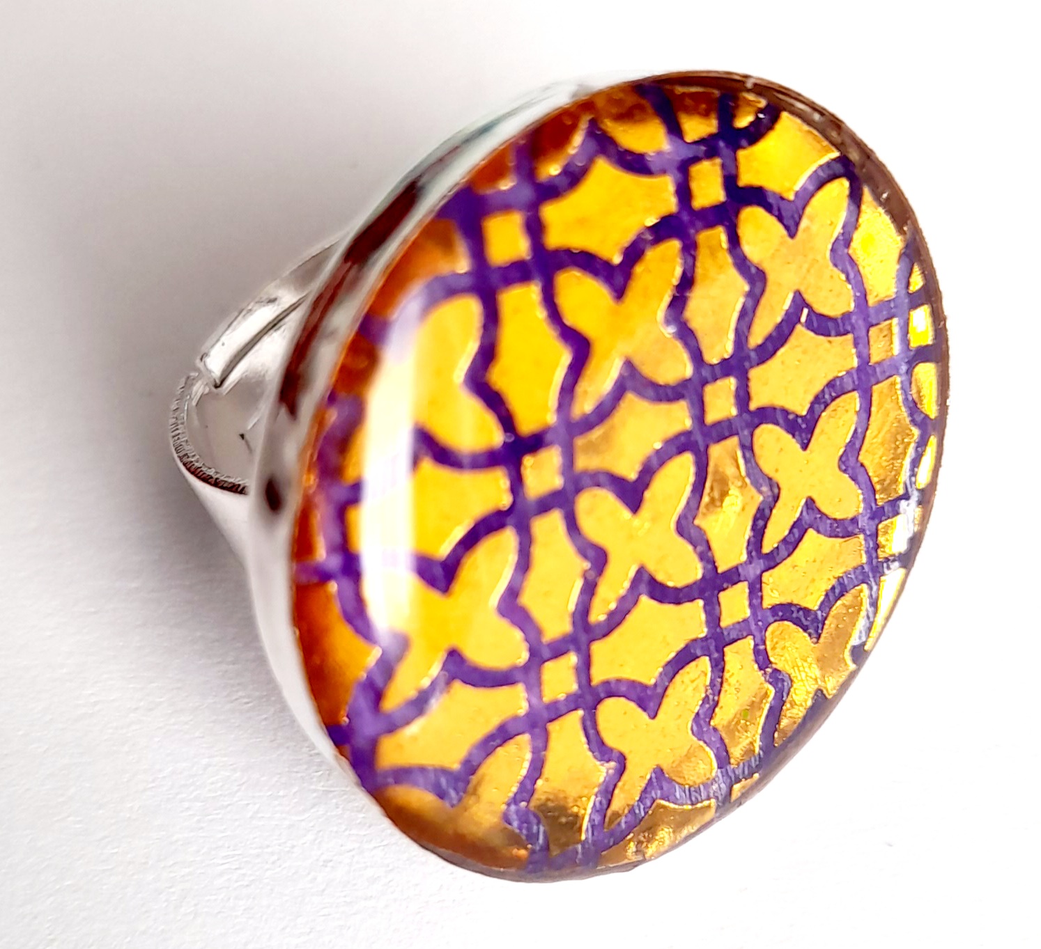 Anillo diseño dorado