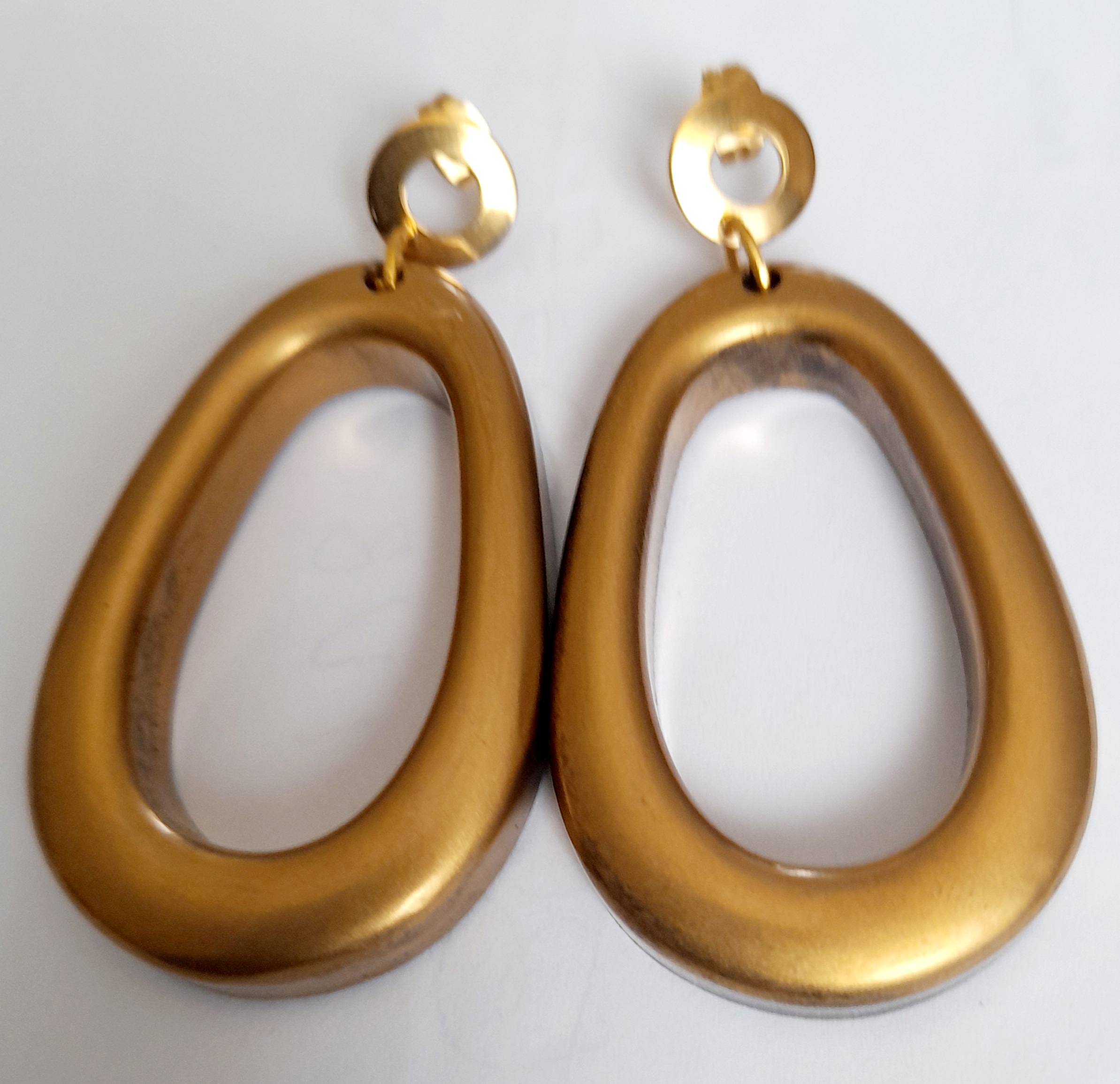 Aros resina dorado