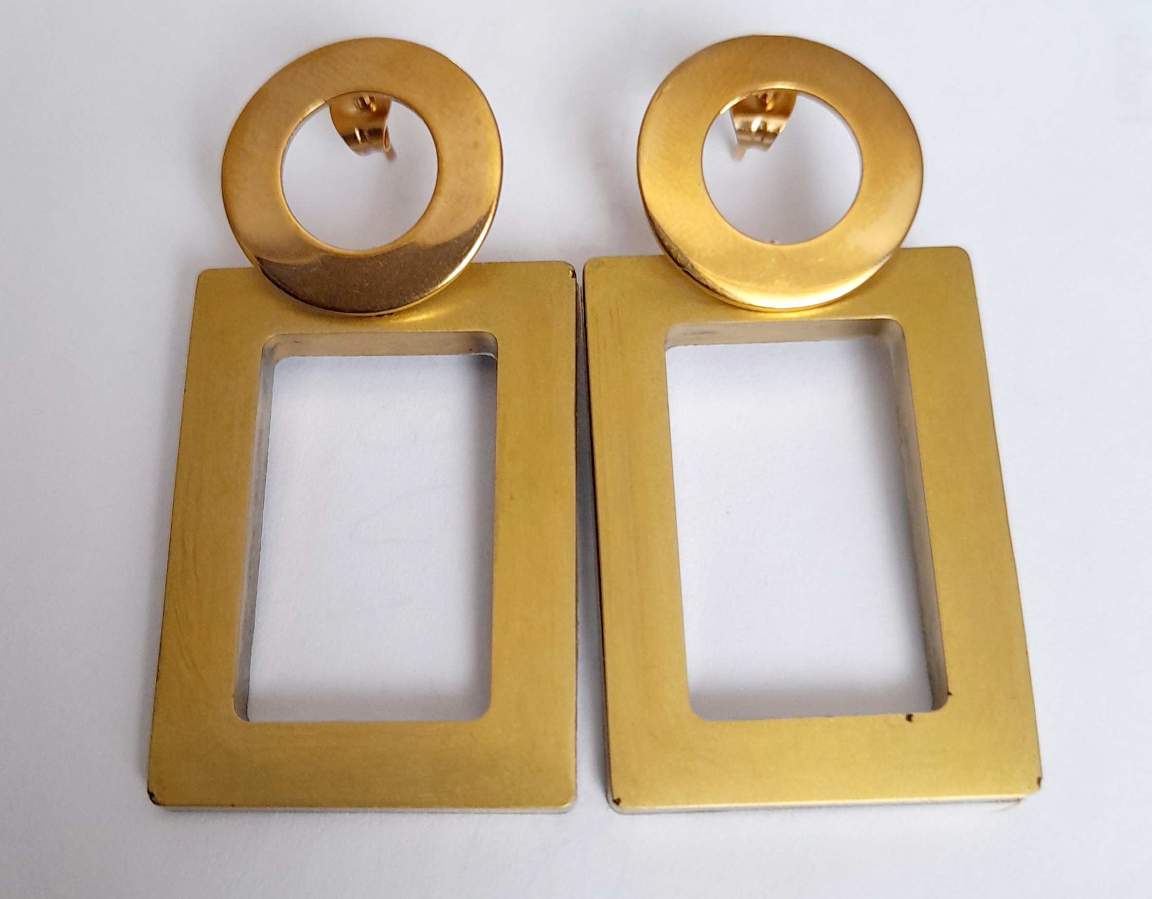 Aros resina dorado