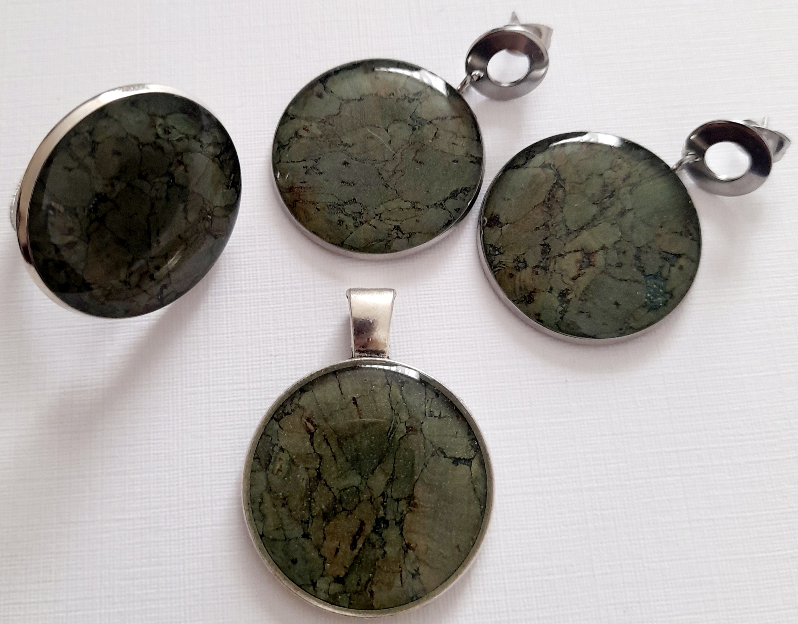 Conjunto corcho resina