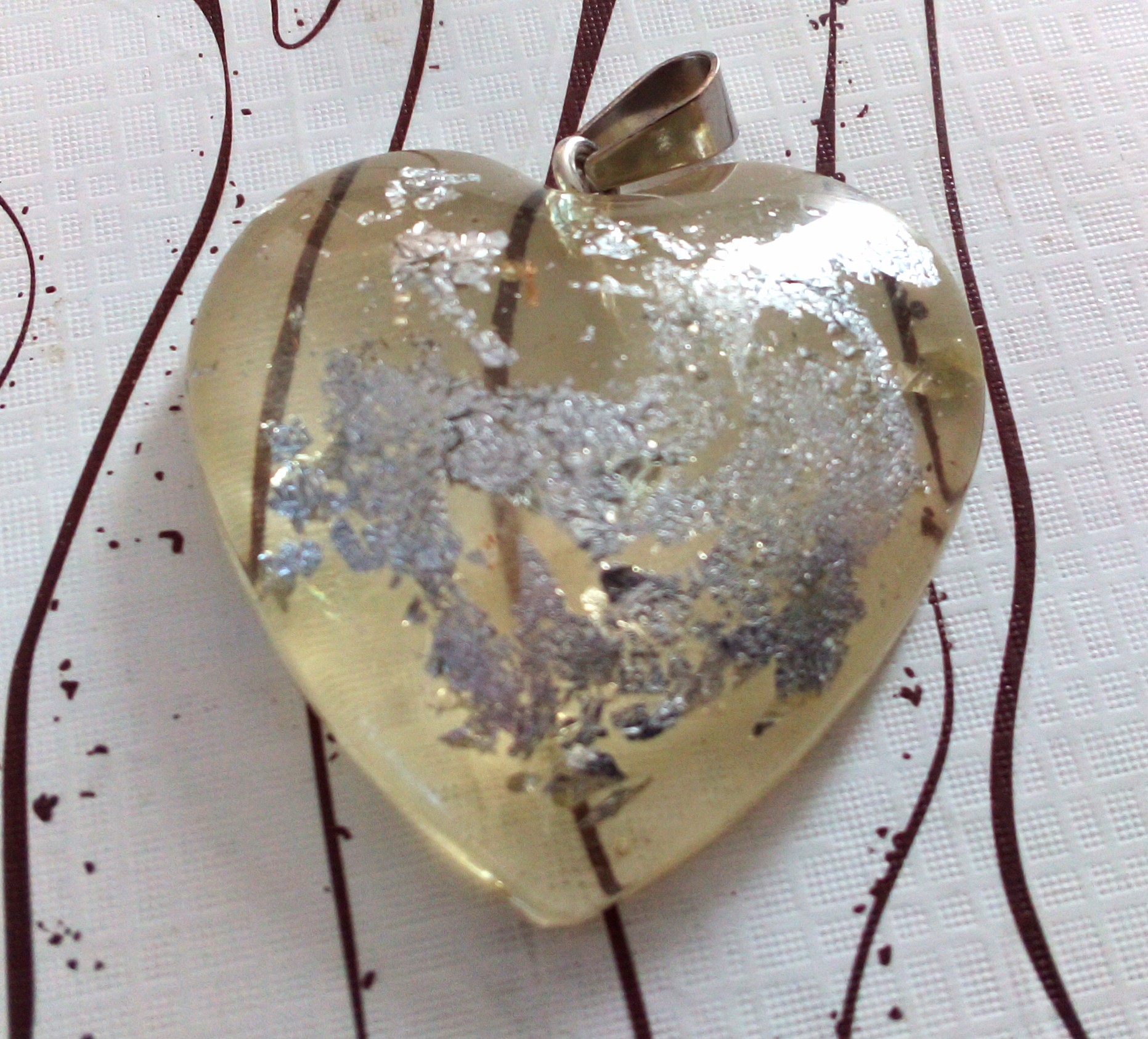 Corazón resina