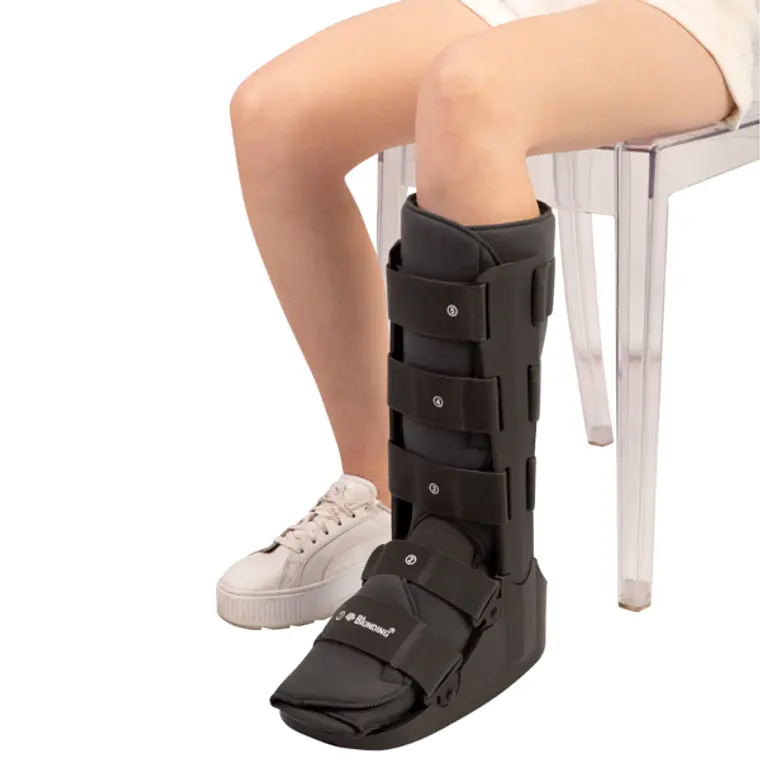 Bota Inmovilizadora Premium Larga de Puntera Abierta 4