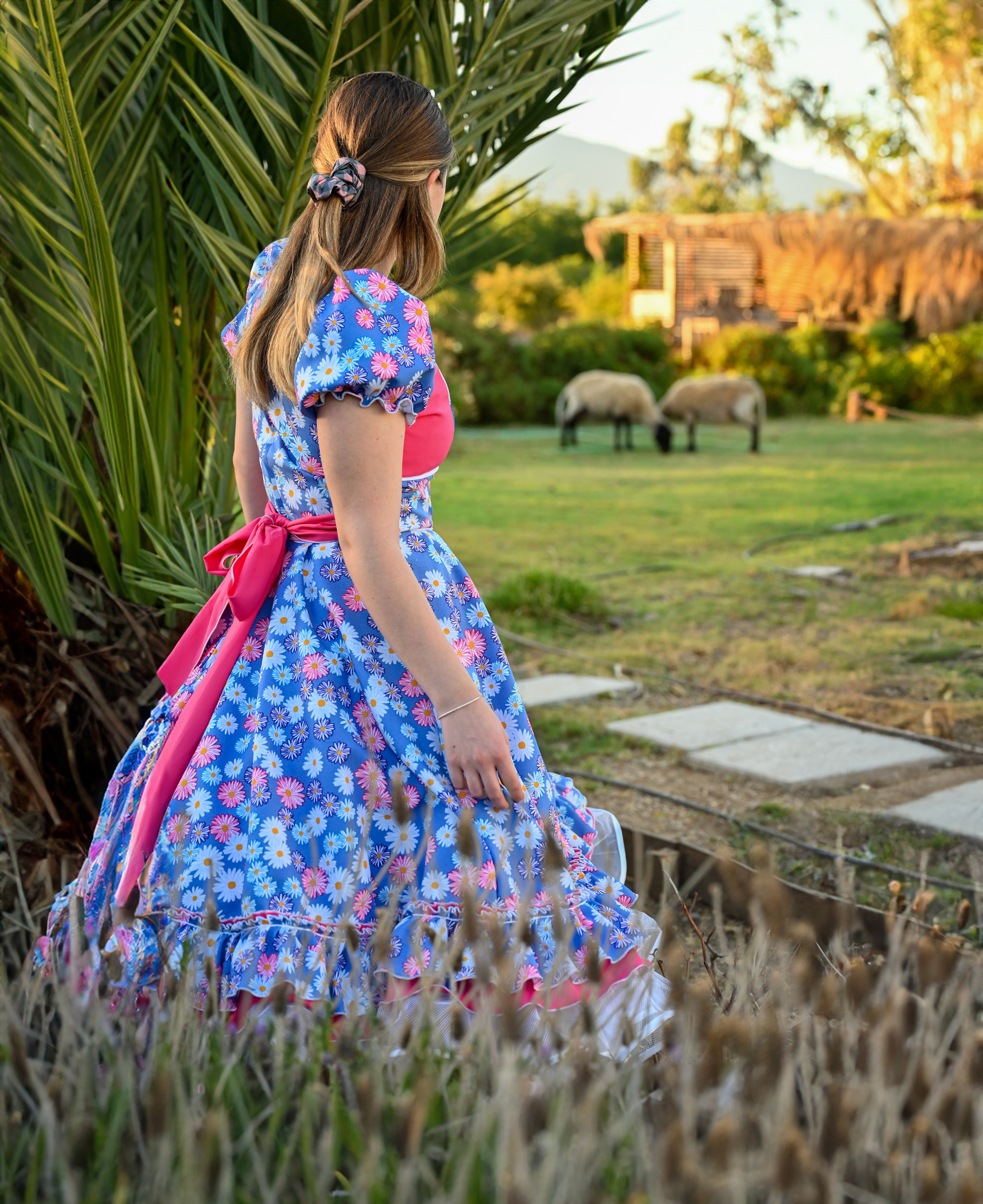 Vestido De Huasa China Flores Variadas imagen 4