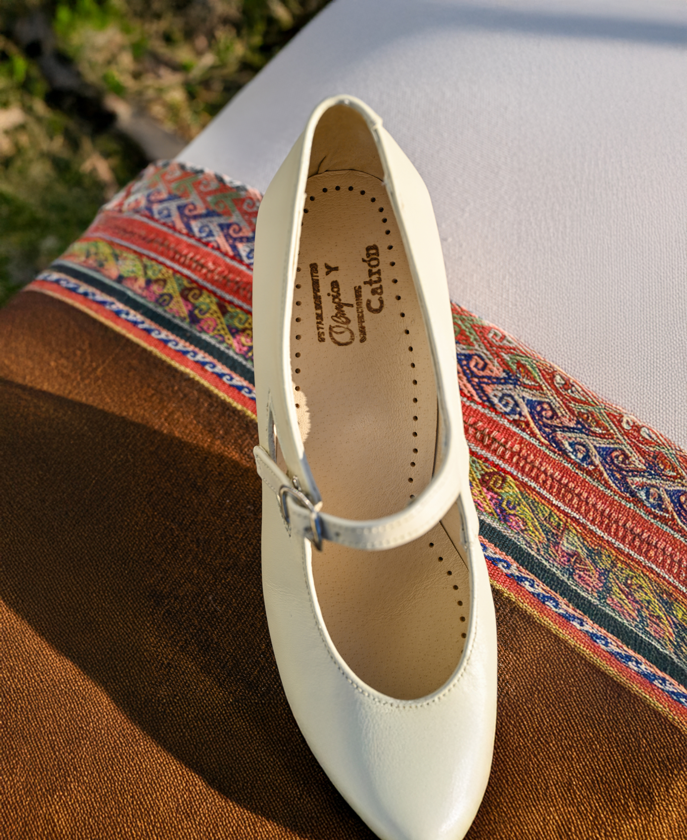 Zapato de China Marfil Catron imagen 4