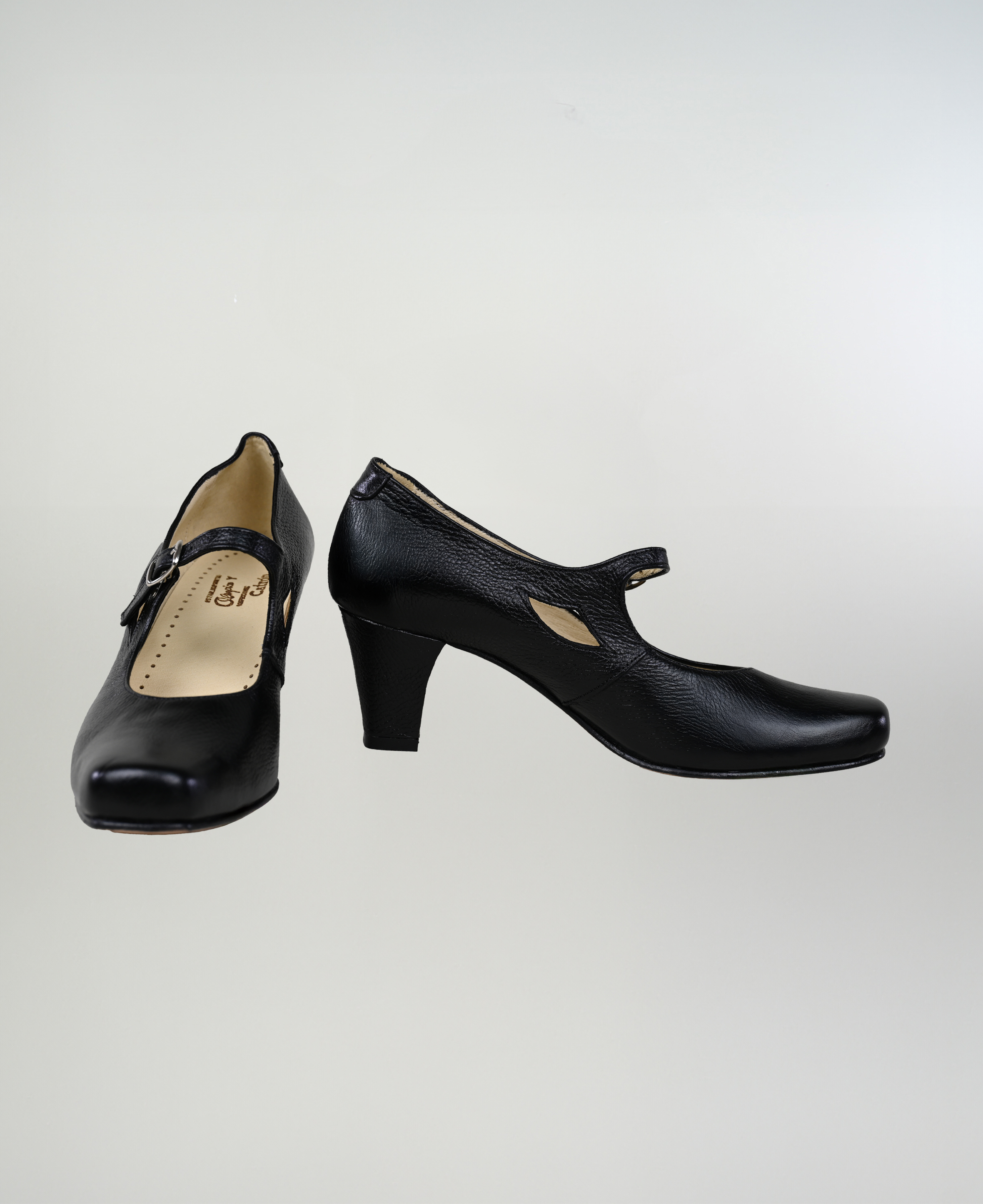 Zapato de China Negro Catron imagen 1