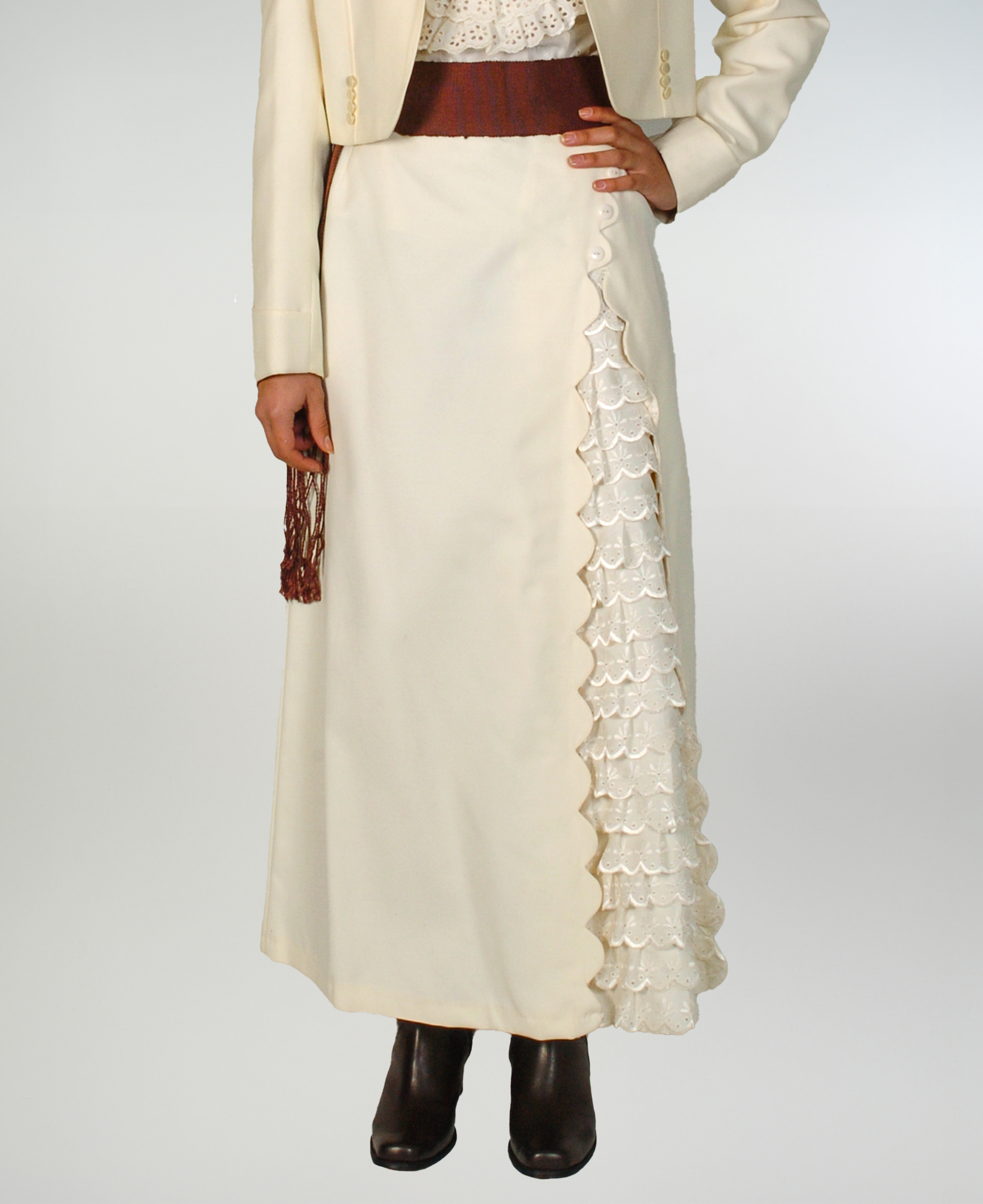 Falda de Huasa Elegante Marfil Broderie Catron imagen 1