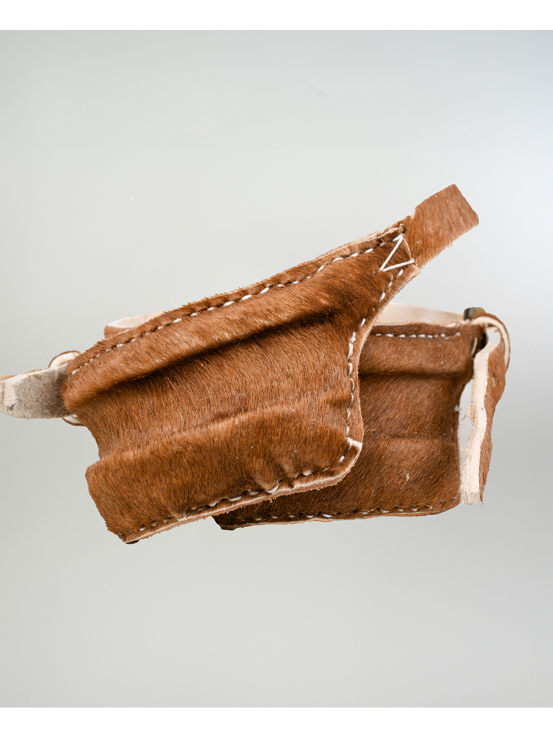 Taloneras Peludas con Hebilla Inoxidable Catron 2