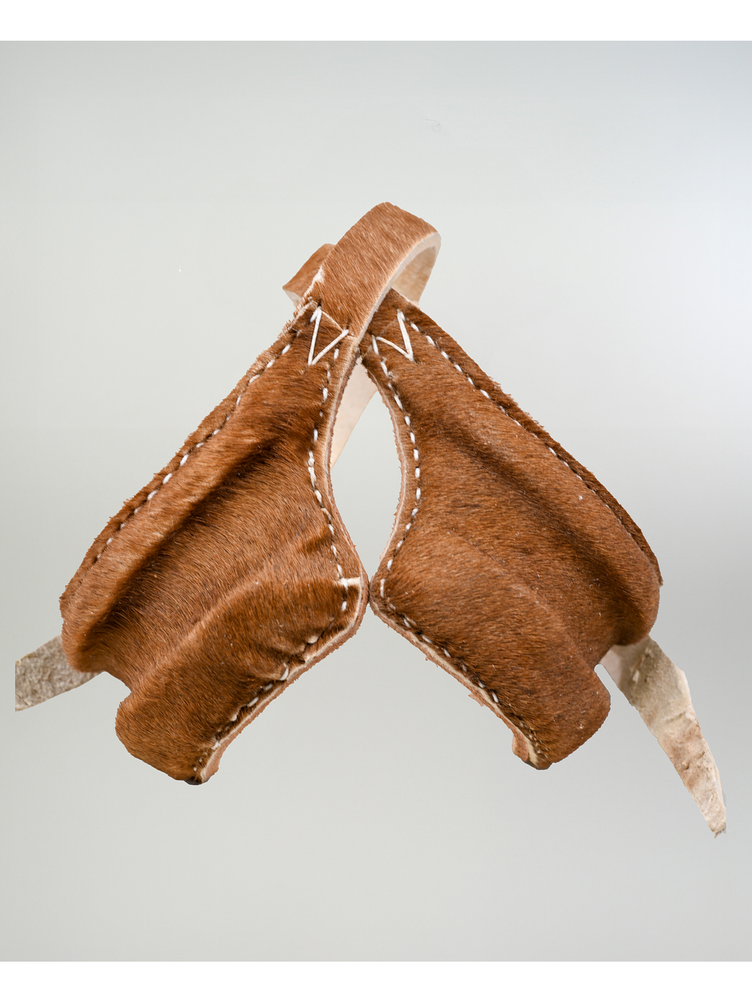 Taloneras Peludas con Hebilla Inoxidable Catron 1