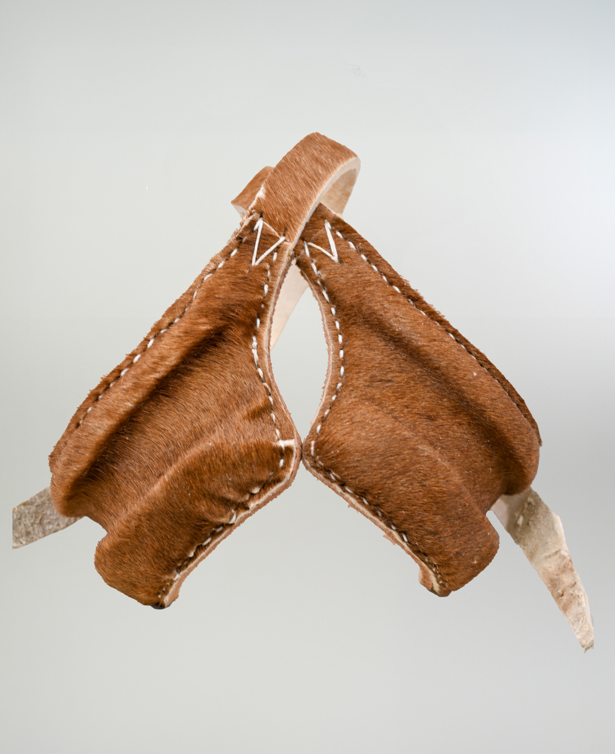 Taloneras Peludas con Hebilla Inoxidable Catron imagen 1