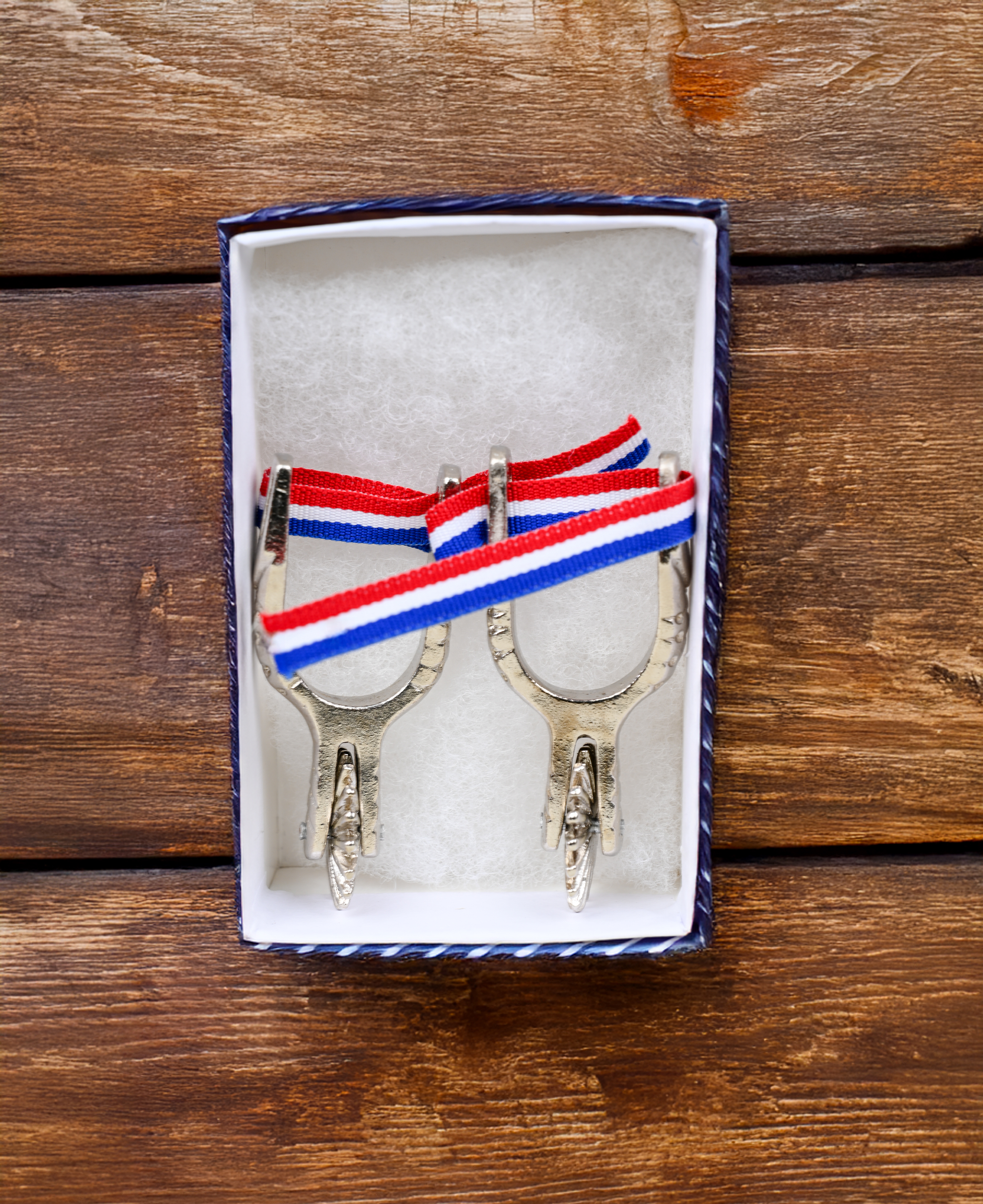 Adorno de Espuelas Dobles Catron imagen 2