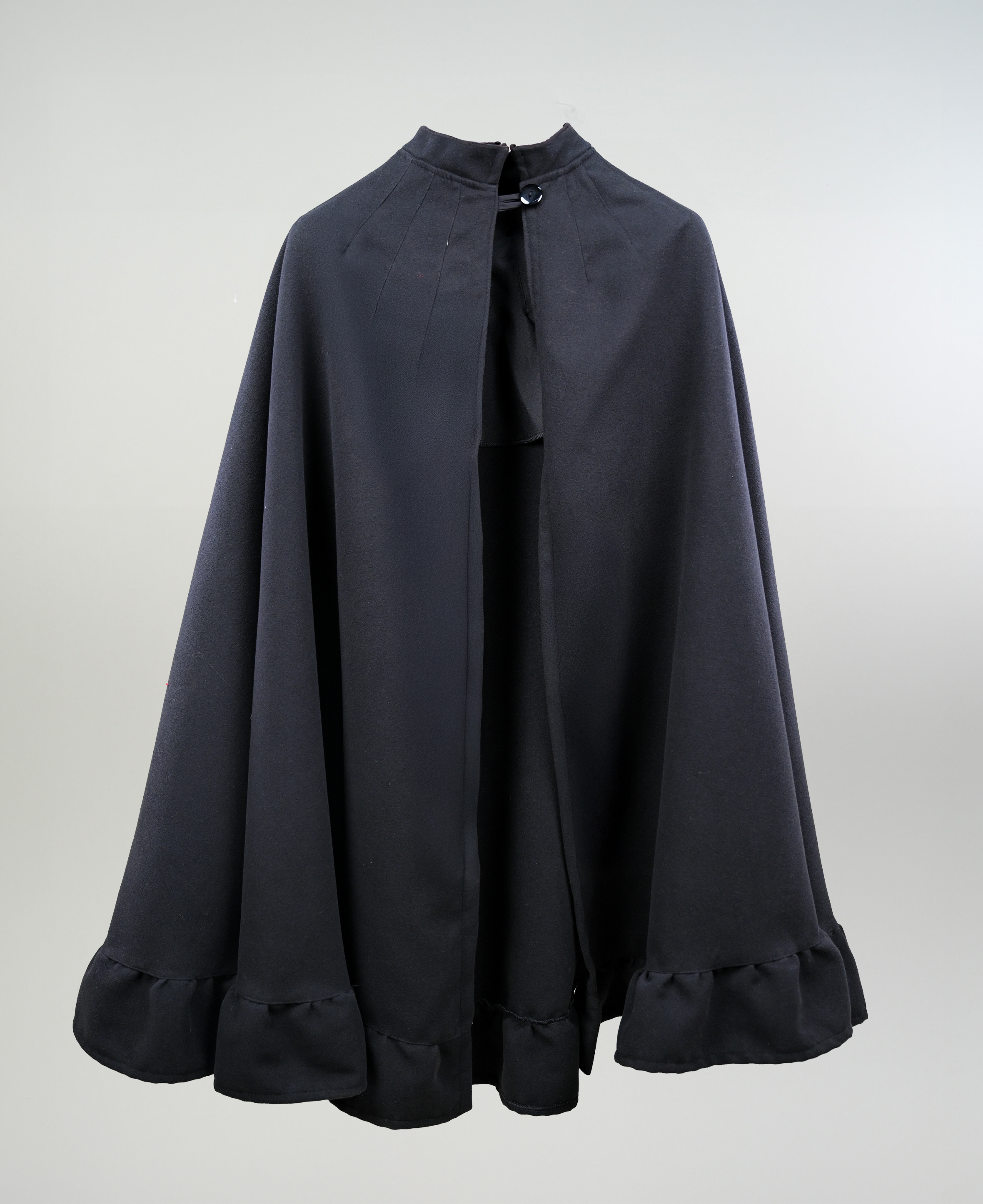 Capa Para Vestido De Huasa Catron imagen 1