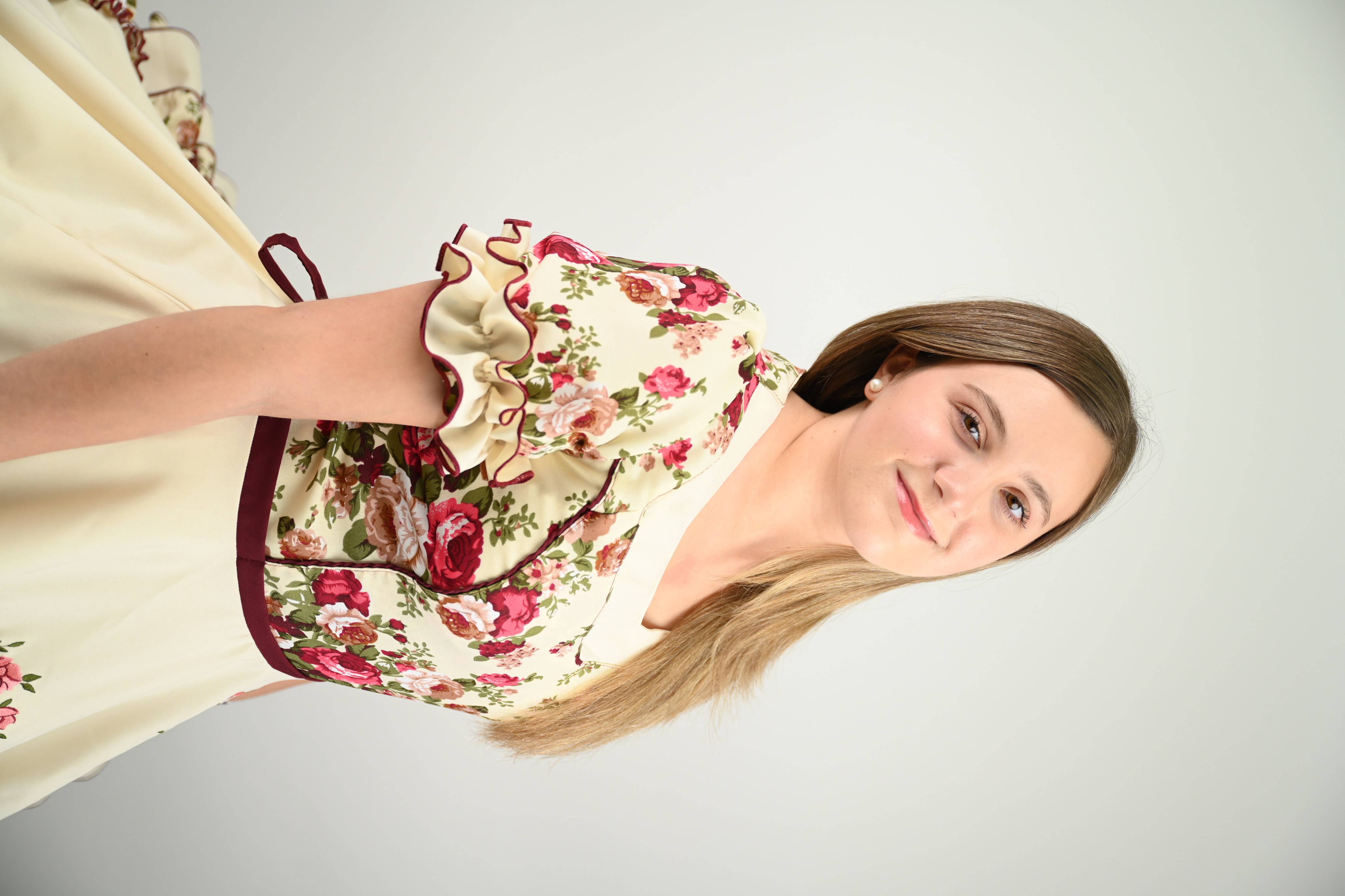 Vestido de China Marfil con Rosas Catron – Brillo de Espuela imagen 5