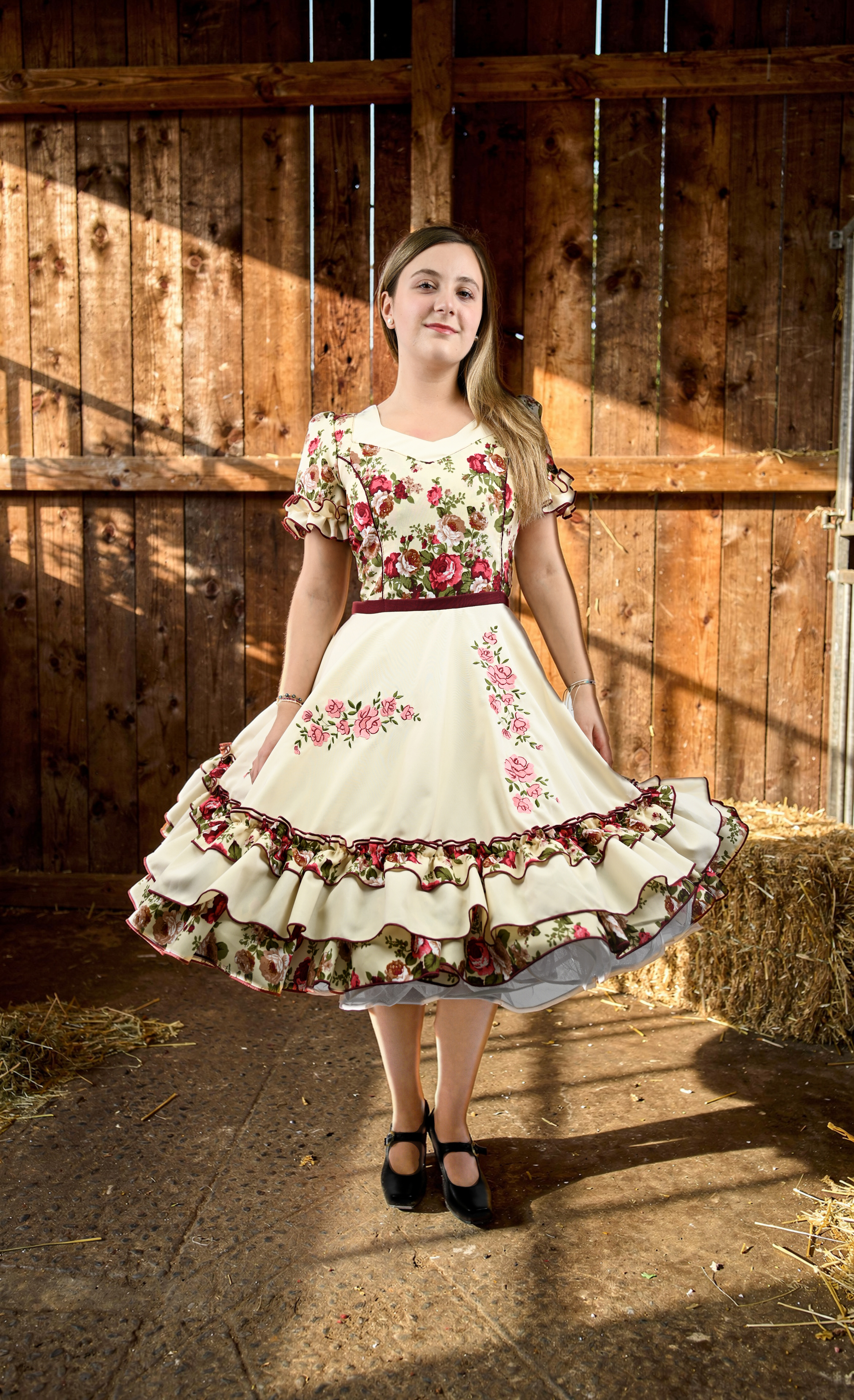 Vestido de China Marfil con Rosas Catron – Brillo de Espuela imagen 2