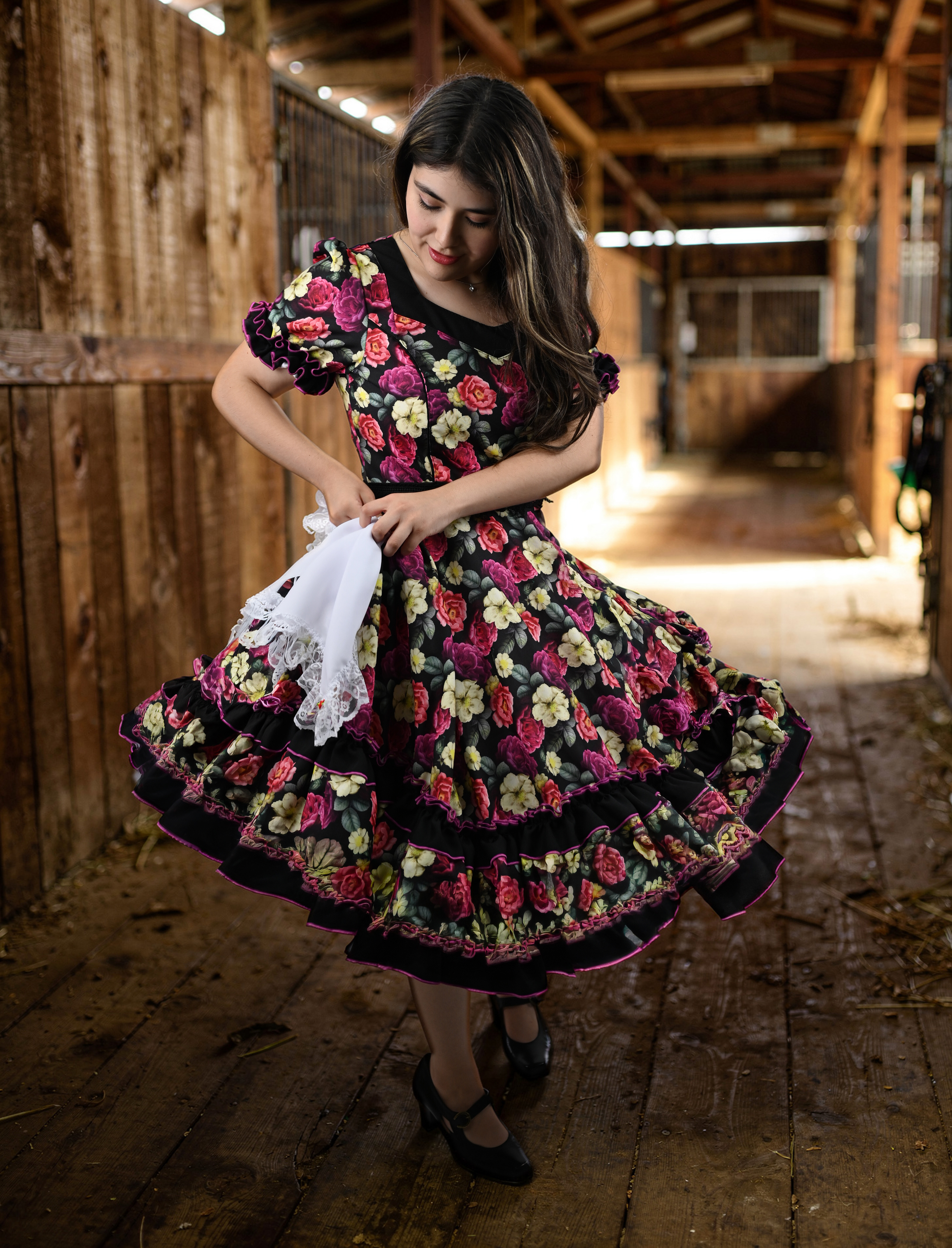 Vestido de China Negro Floral Catron – Resplandor de Peonías imagen 2