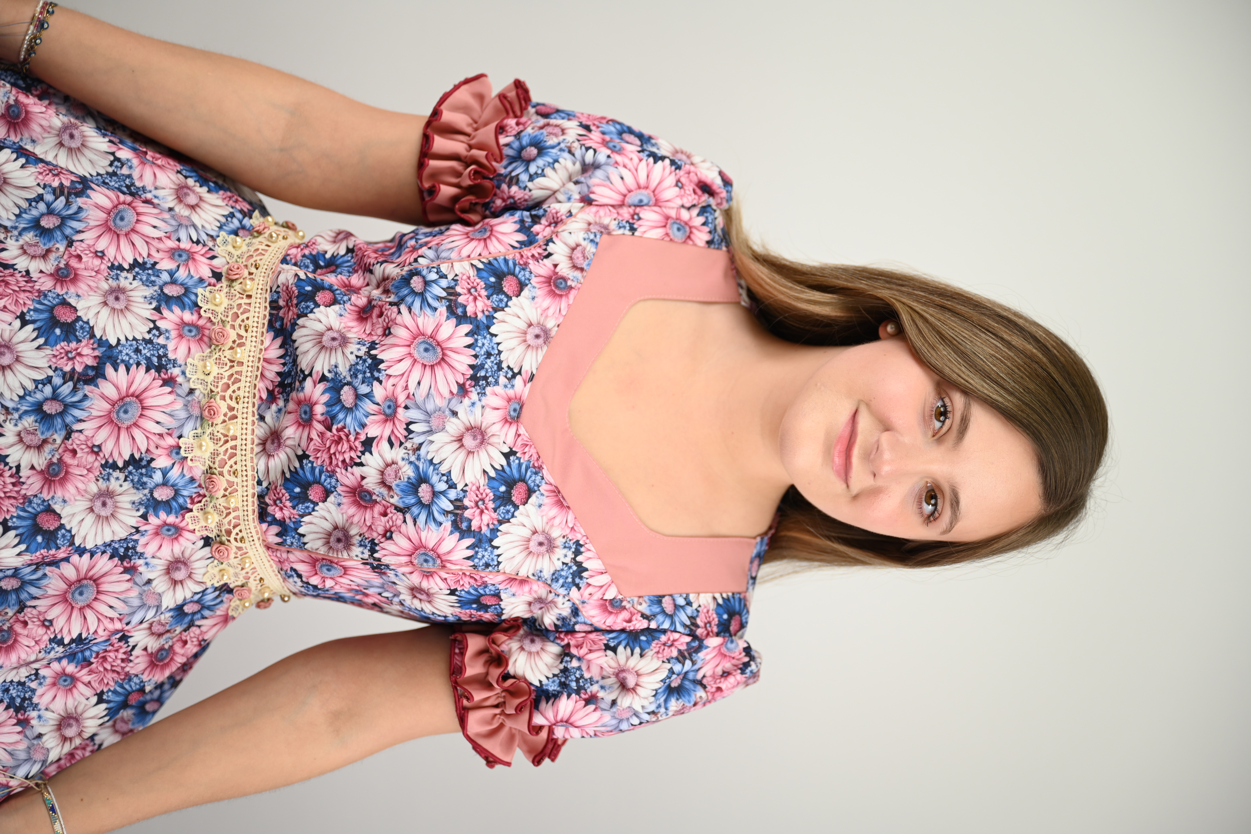 Vestido de China Celeste Floral Catron – Alba del Palmar imagen 5