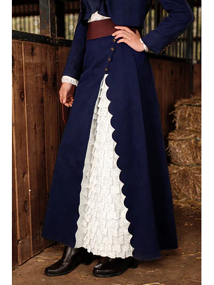 Falda de Huasa Elegante Azul Broderie Blanco Catron