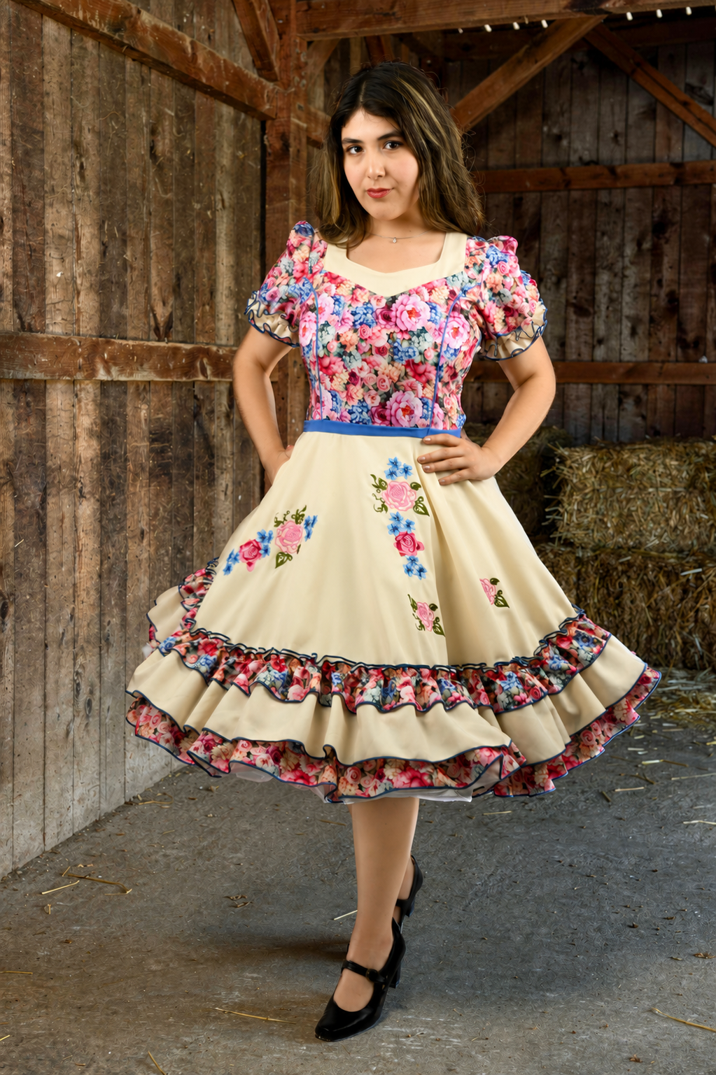 Vestido de China Beige con Flores Catron – Primavera Corralera imagen 2