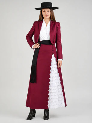 Ropón Huasa Elegante Burdeo Broderie Blanco Catron