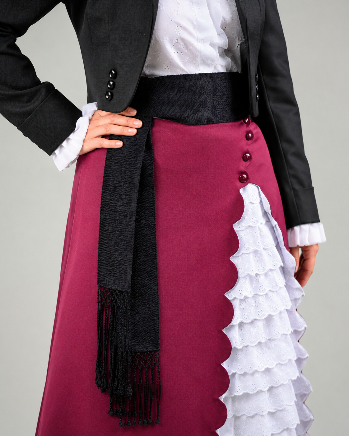 Ropón de Huasa Elegante Burdeo con Chaqueta Negra Catron imagen 8