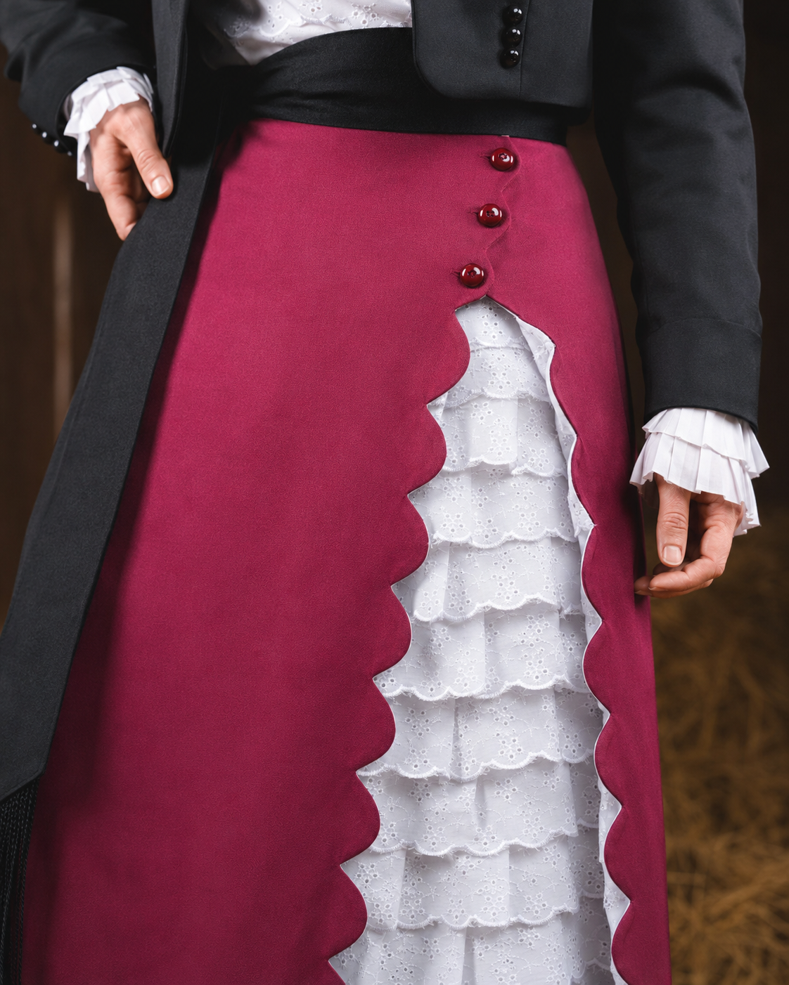 Ropón de Huasa Elegante Burdeo con Chaqueta Negra Catron imagen 7