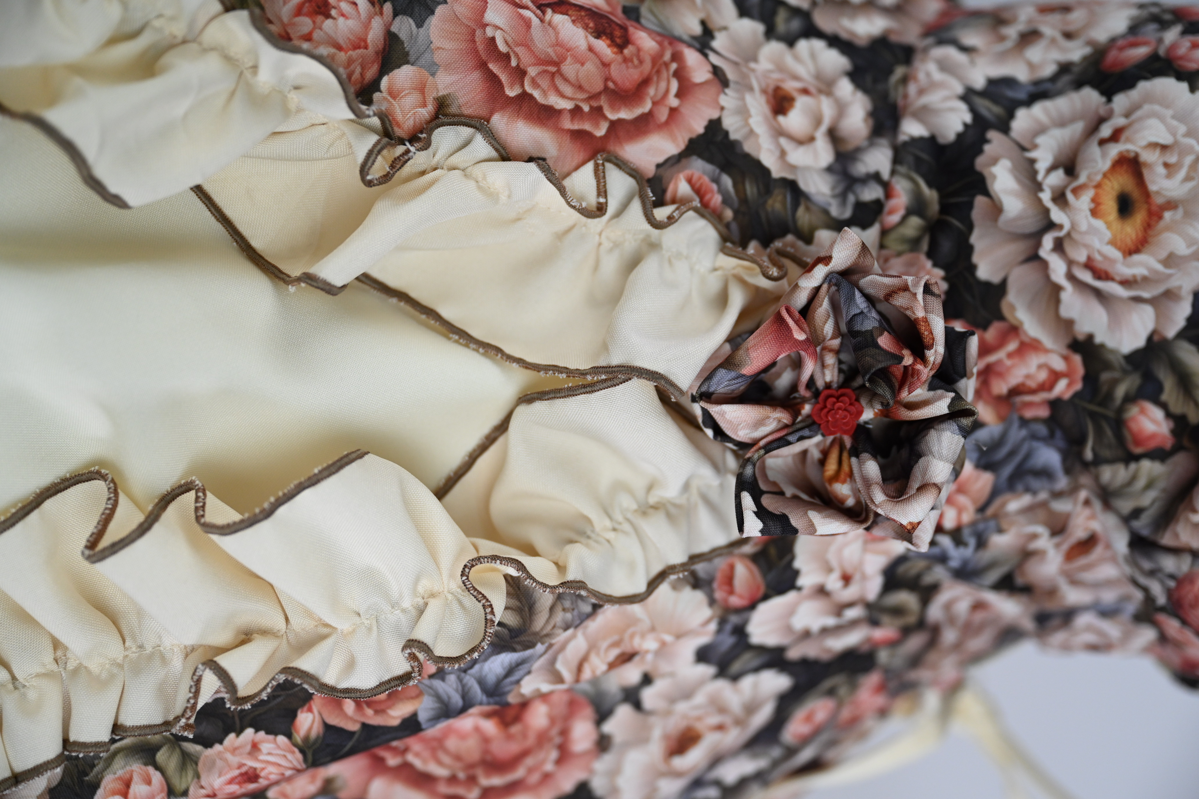 Vestido de China Marfil Floral Catron – Rosas de la Trilla imagen 2