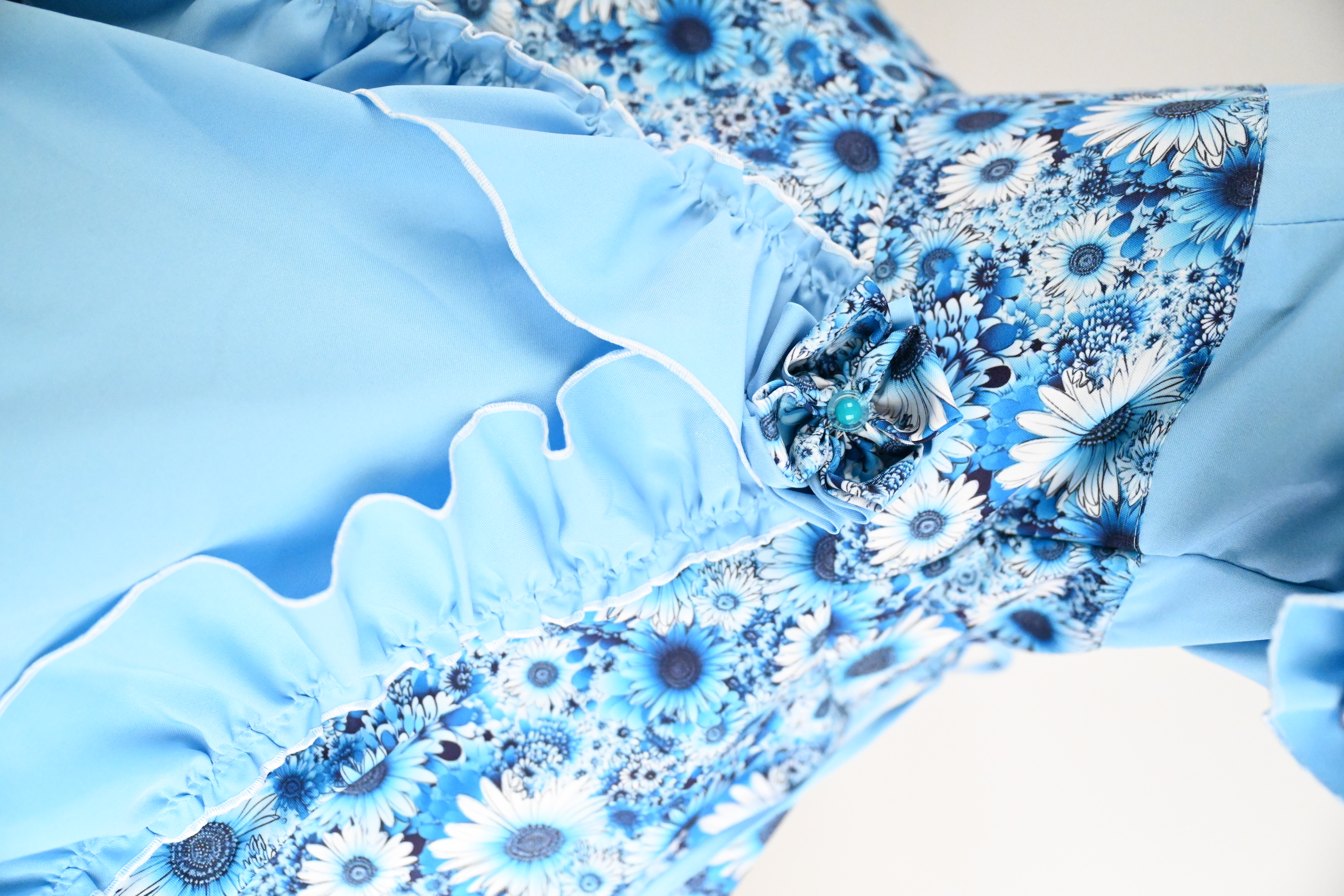 Vestido de China Celeste Floral Catron – Alborada de Colchagua imagen 2