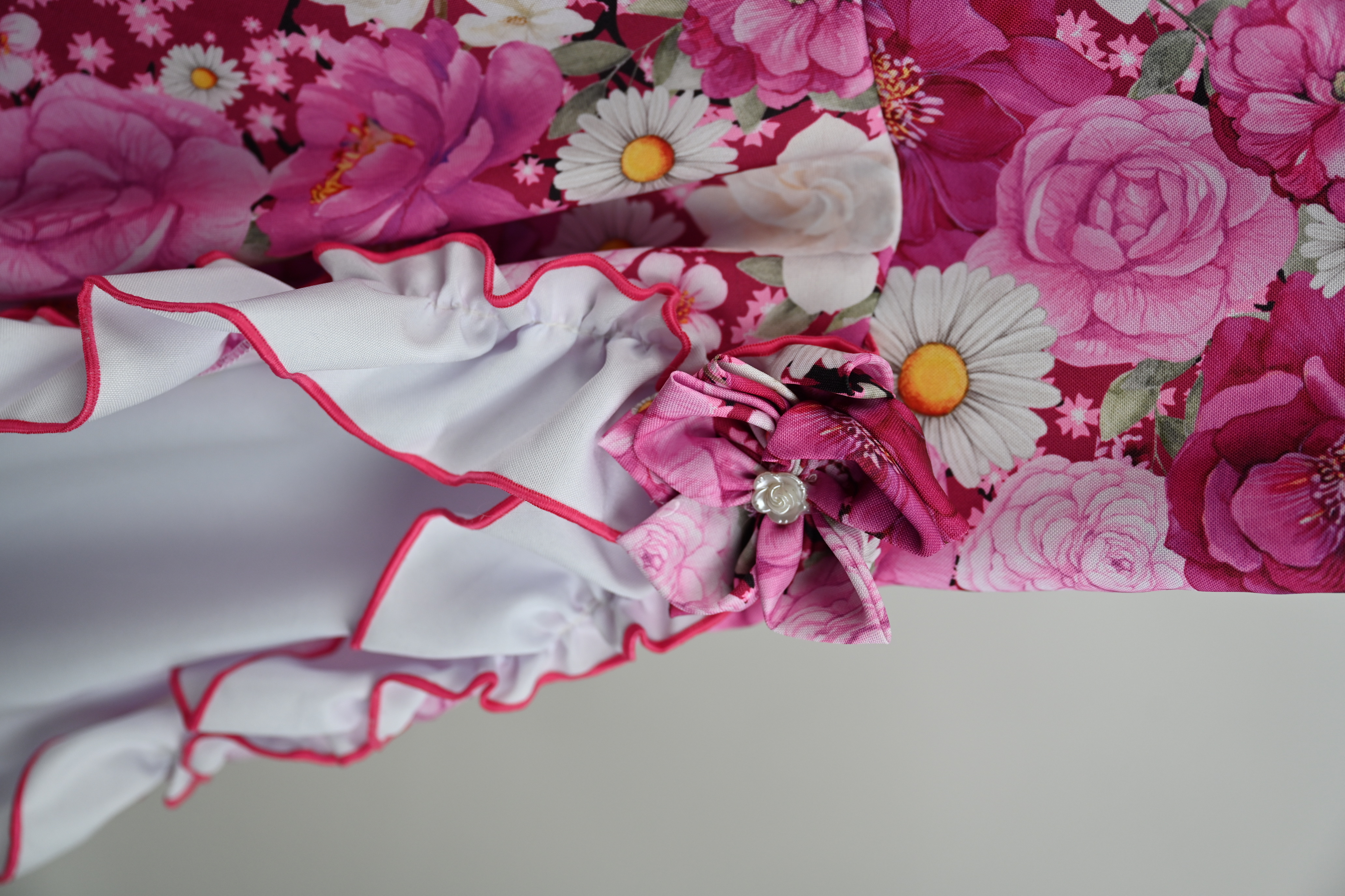 Vestido de China Blanco y Fucsia Catron – Margaritas de Nancagua imagen 2