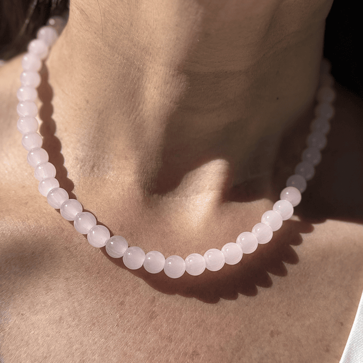 Collar Amuleto Rosa 1