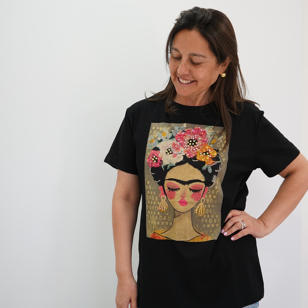 Polera Frida Negra 1