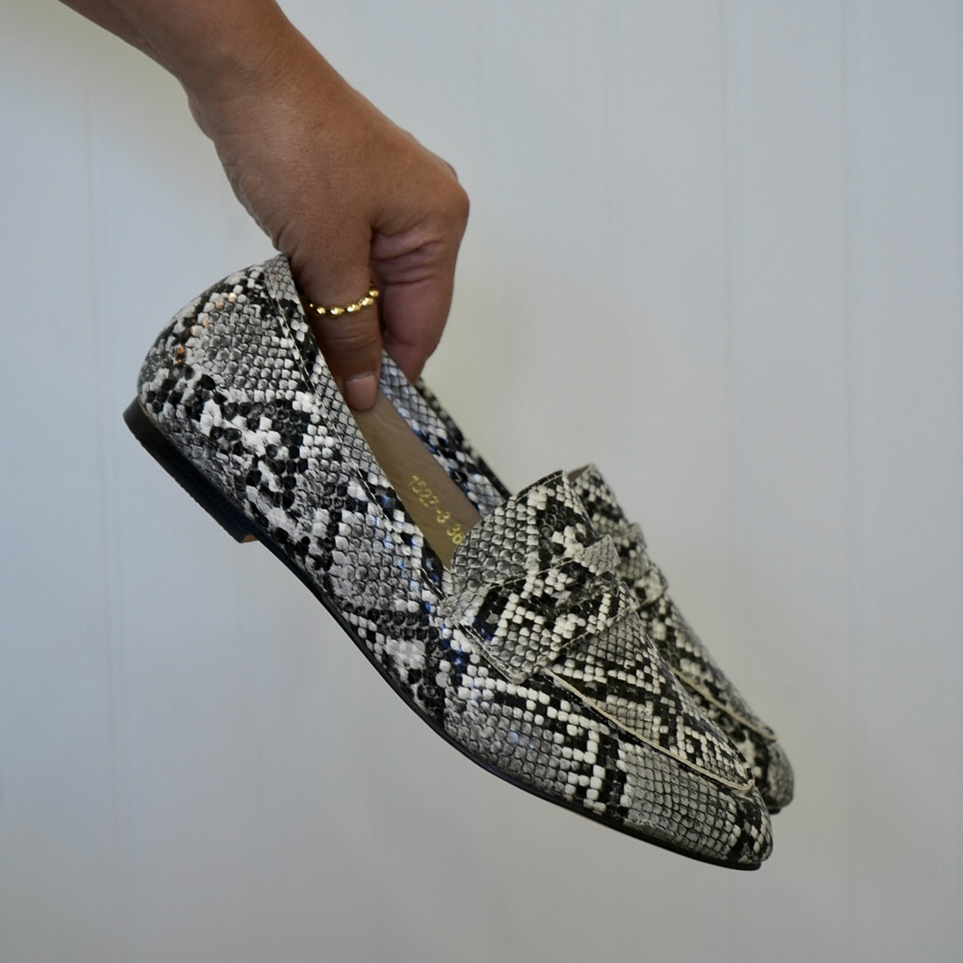 Mocasín Cocodrilo Blanco 1