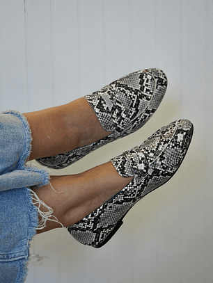 Mocasín Cocodrilo Blanco