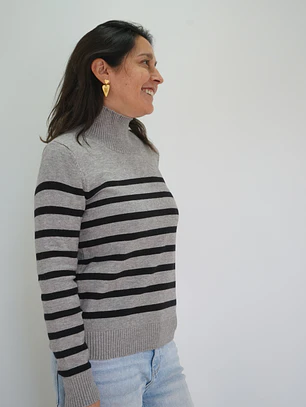 Sweater Violeta Gris