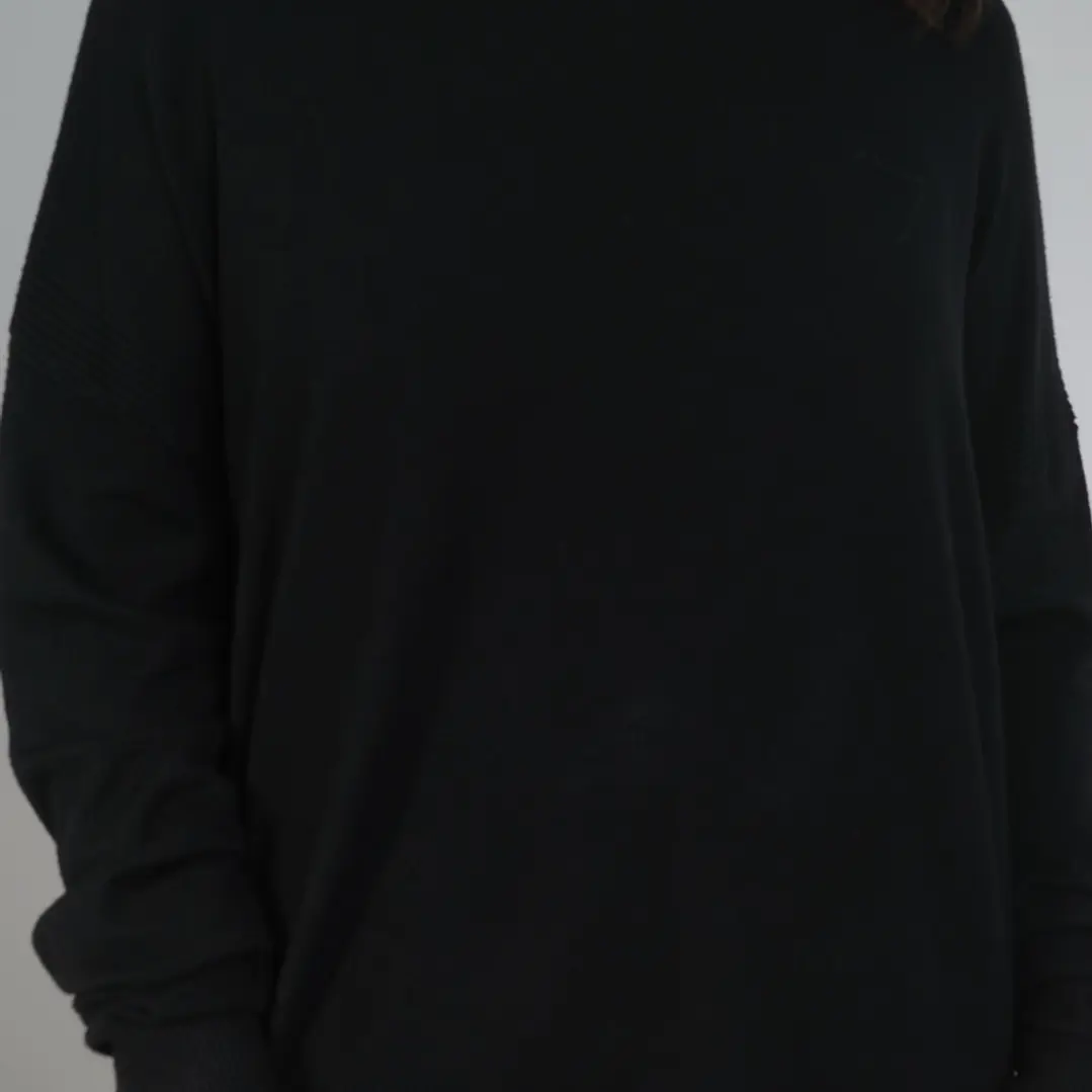 Sweater Amelia Negro 3