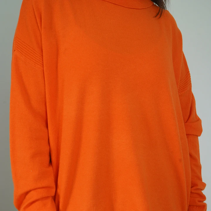 Sweater Amelia Naranjo 2