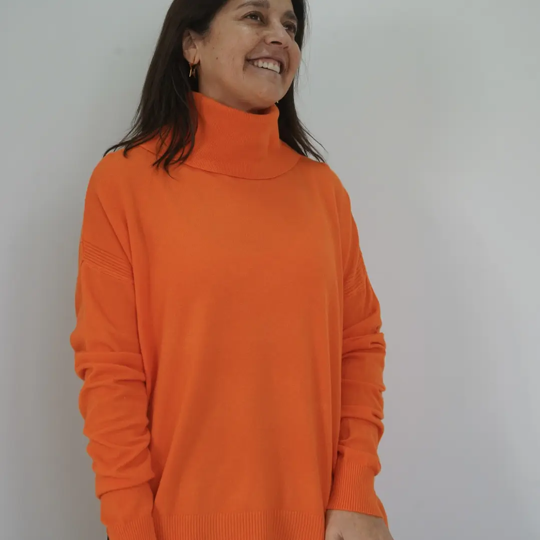 Sweater Amelia Naranjo 3