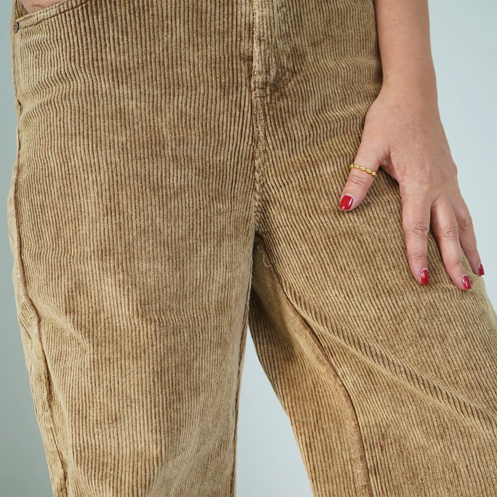 Pantalón Camila Camel 3