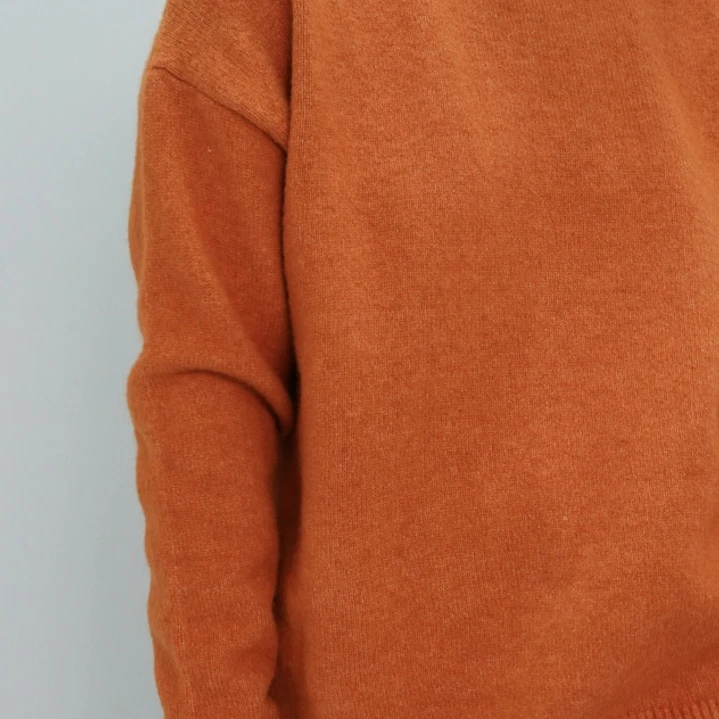 Sweater Blanca Naranjo 3