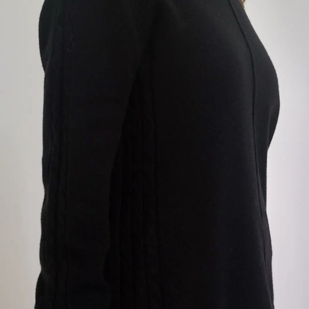 Sweater Josefina Negro 2