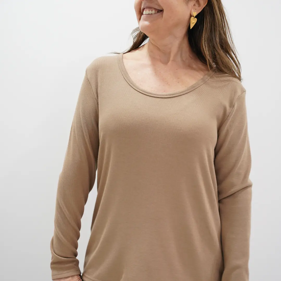 Polera Lola Camel 1